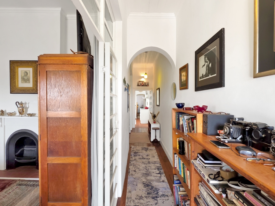 2 Bedroom Property for Sale in Zonnebloem Western Cape